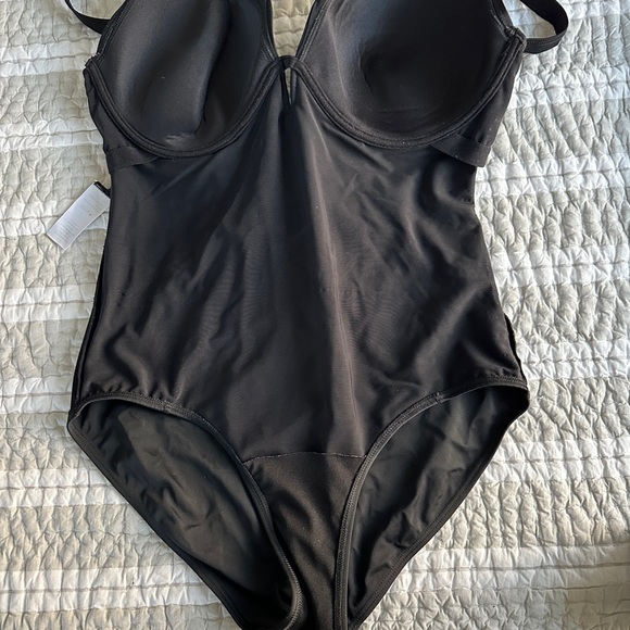 Swimsuits for All One Piece - Picture 8 of 10